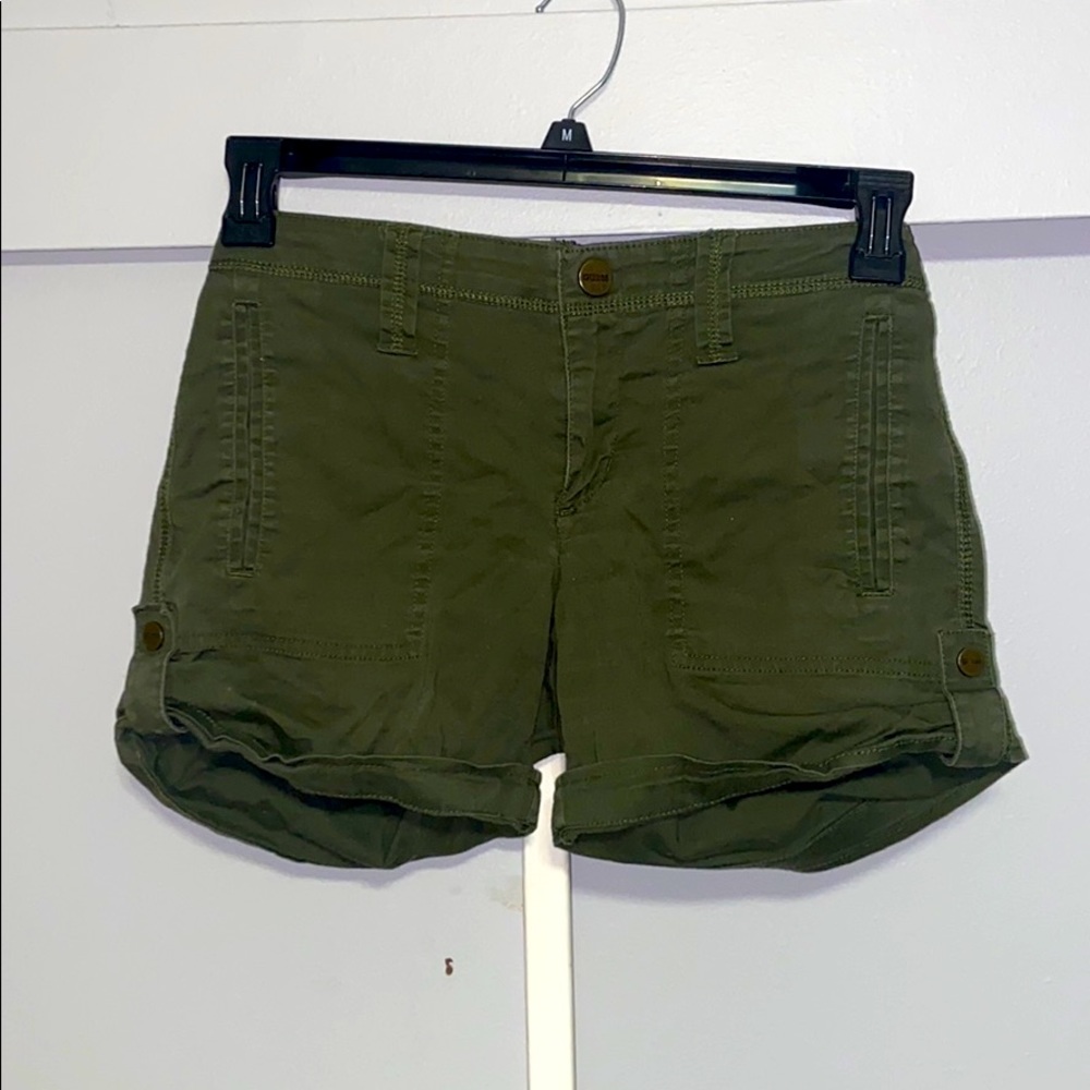 Green guess cargo shorts